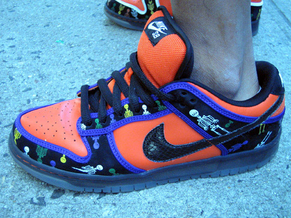 nike dunk day of the dead
