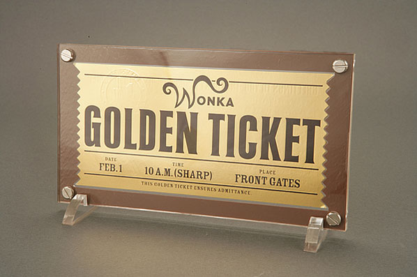 Medicom Willy Wonka Coat & Golden Ticket