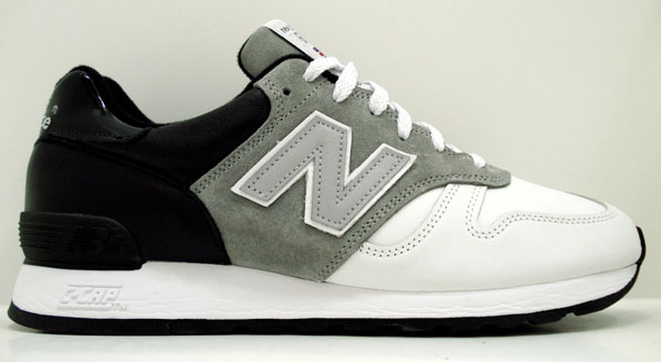 New Balance M670 Black/White/Grey Colorway