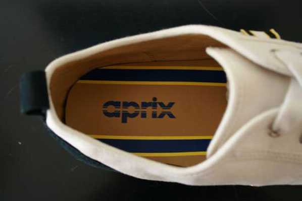aprix-footwear-2.jpg