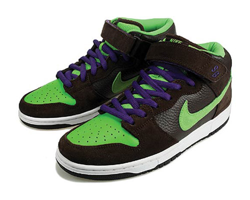 Nike SB Dunk Mid "Donatello"