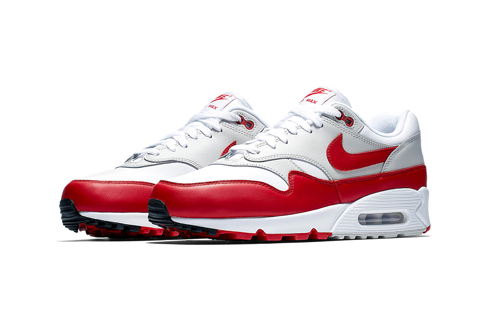 red and white nike airmax