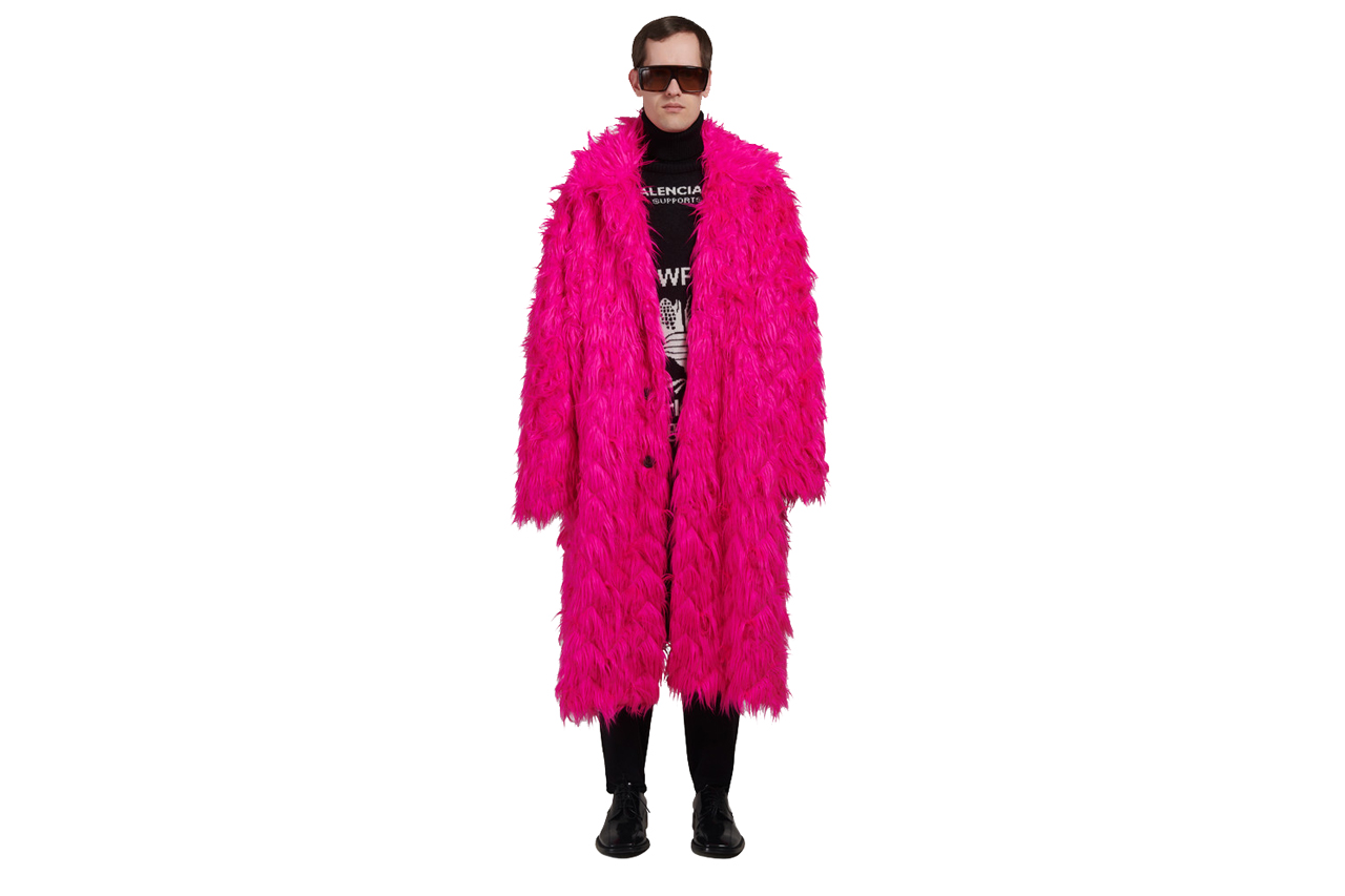viuda Estacionario máximo Balenciaga Rose Bubble Gum Coat | Hypebeast