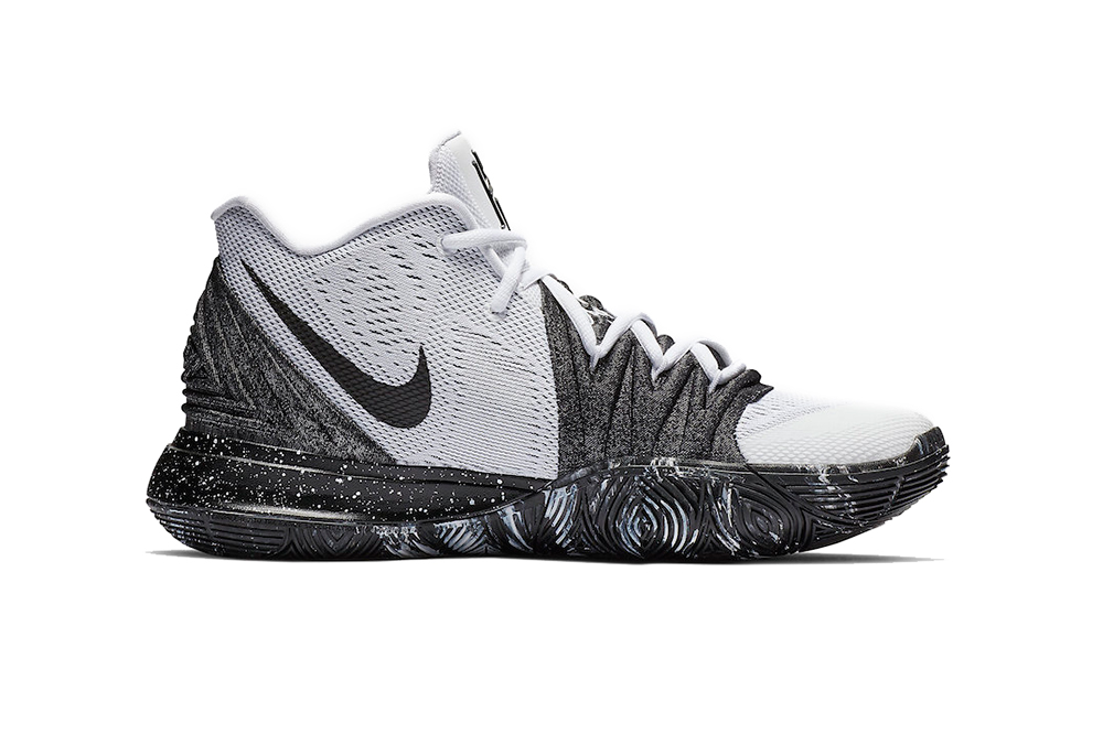 kyrie irving shoes oreo