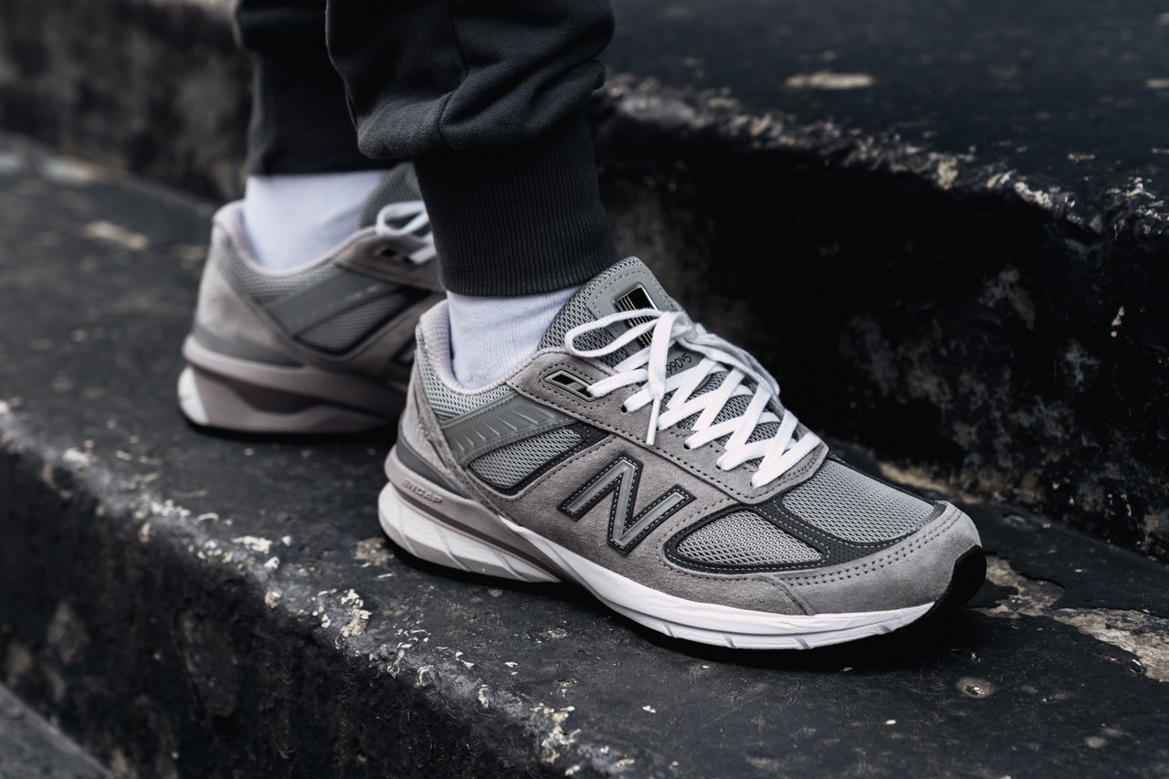 Customize Your Own New Balance 990v5 