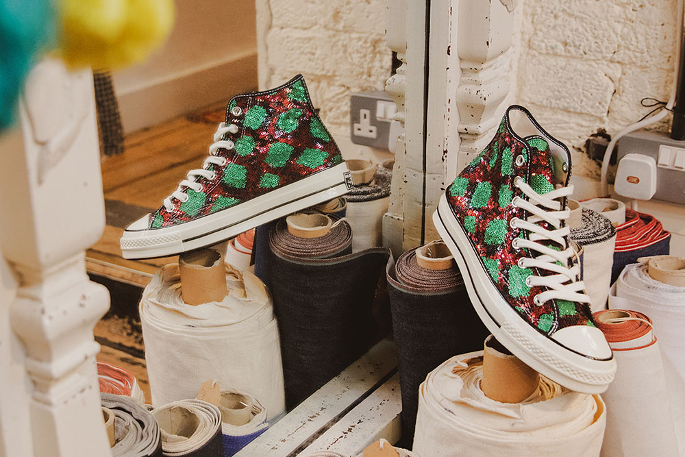 converse pro leather chuck taylor 70 hi high sequin sequins snakeskin black green pink red blue 166560c 165752c