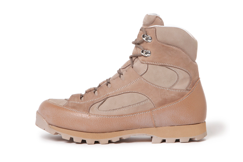 nonnative Fall Winter 2019 Footwear Collection alpinist cow leather boots beige black suede mountaineering trek trail shoes footwear climber vibram sole nubuck