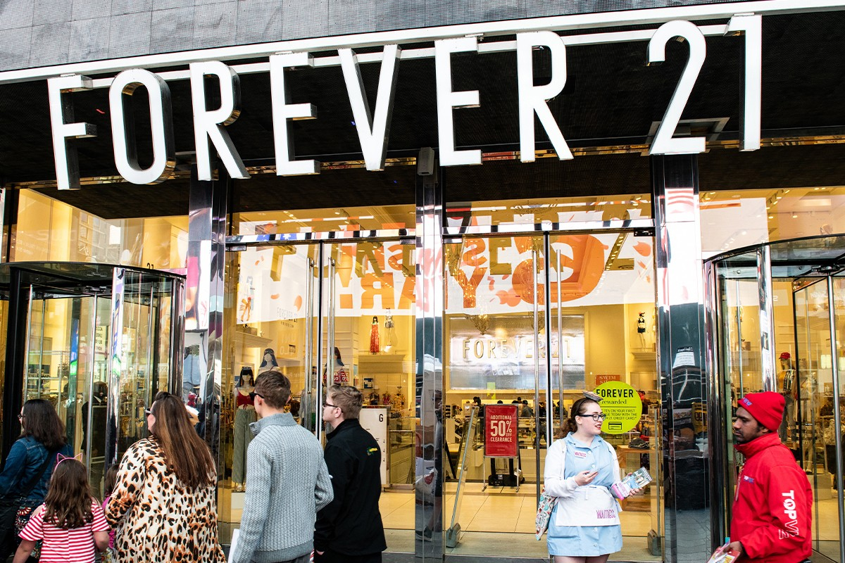 https://hypebeast.com/image/2020/02/forever-21-bankruptcy-deal-court-preliminary-approval-001.jpg