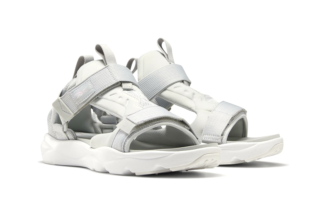 https://hypebeast.com/image/2020/05/reebok-furylite-sandals-black-white-grey-release-information-summer-footwear-13.jpg