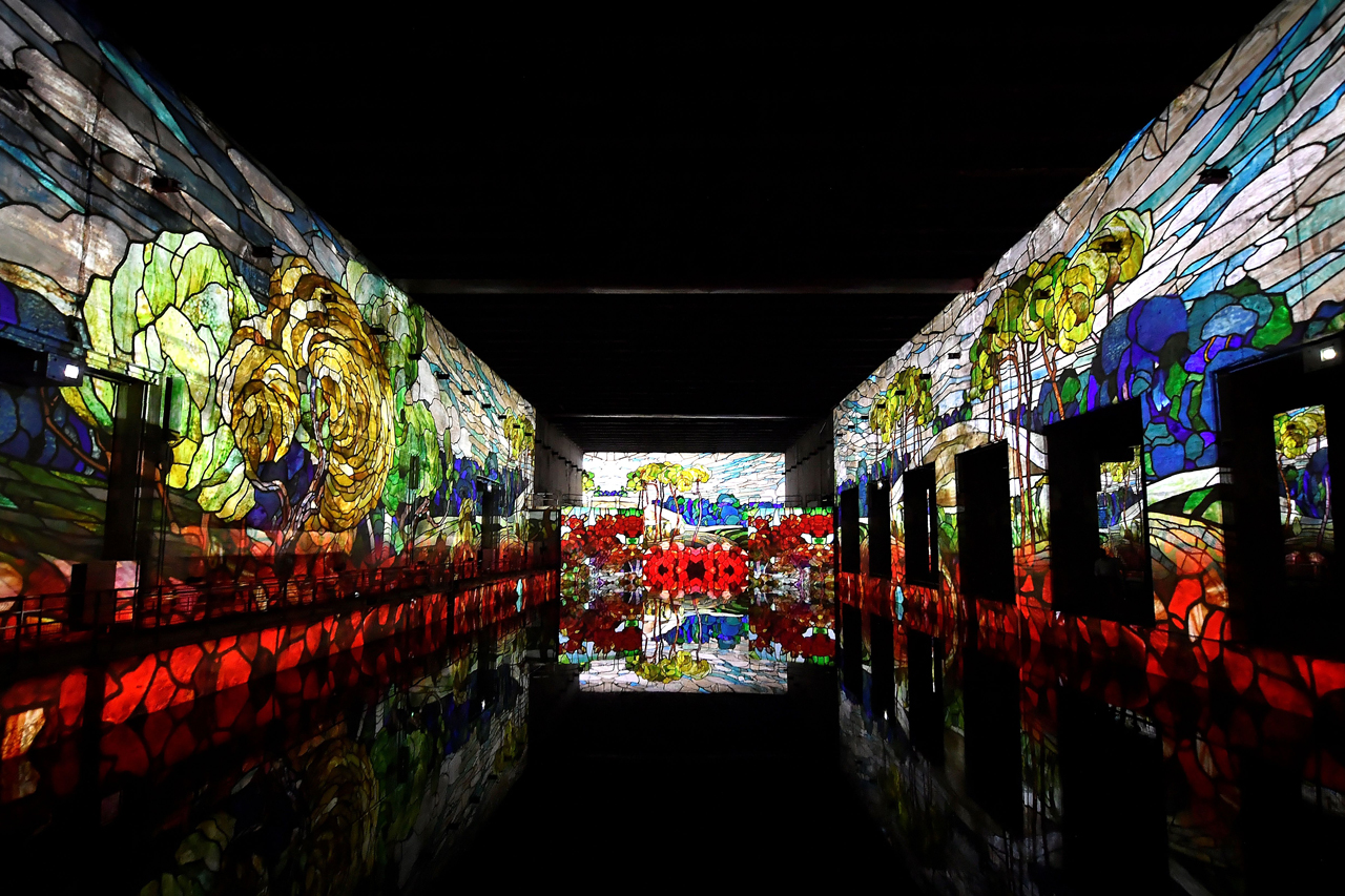 bassins de lumieres digital art gallery bordeaux france opening