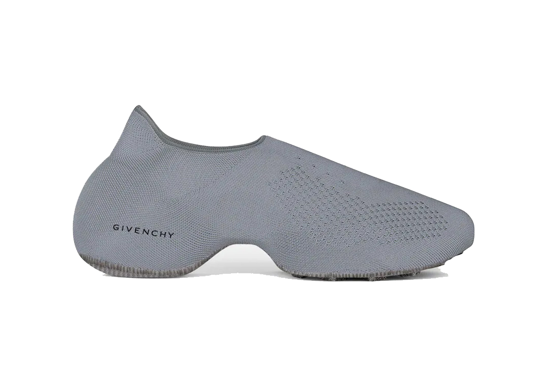 Givenchy TK-360 Total Knit Construction Sneaker Shoe HBX Single-Piece Sole-Less Technical Mesh Shredmaster Keith Hardy Pre-Fall 2022 Collection Lookbook HYPEBEAST Colorways Profile Ready-to-Wear