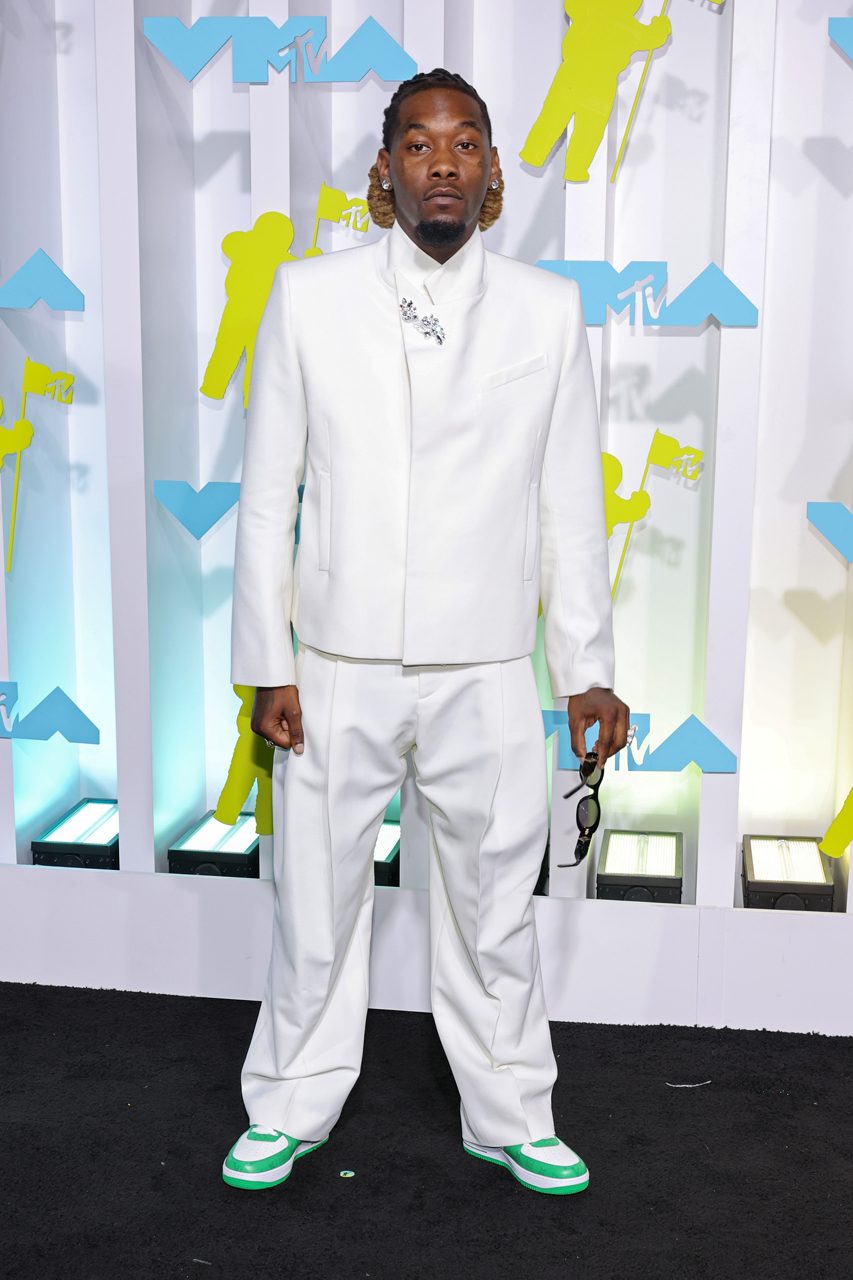 The 2022 VMA’s Red Carpet Was Dominated by Green, Black and White Color Palettes