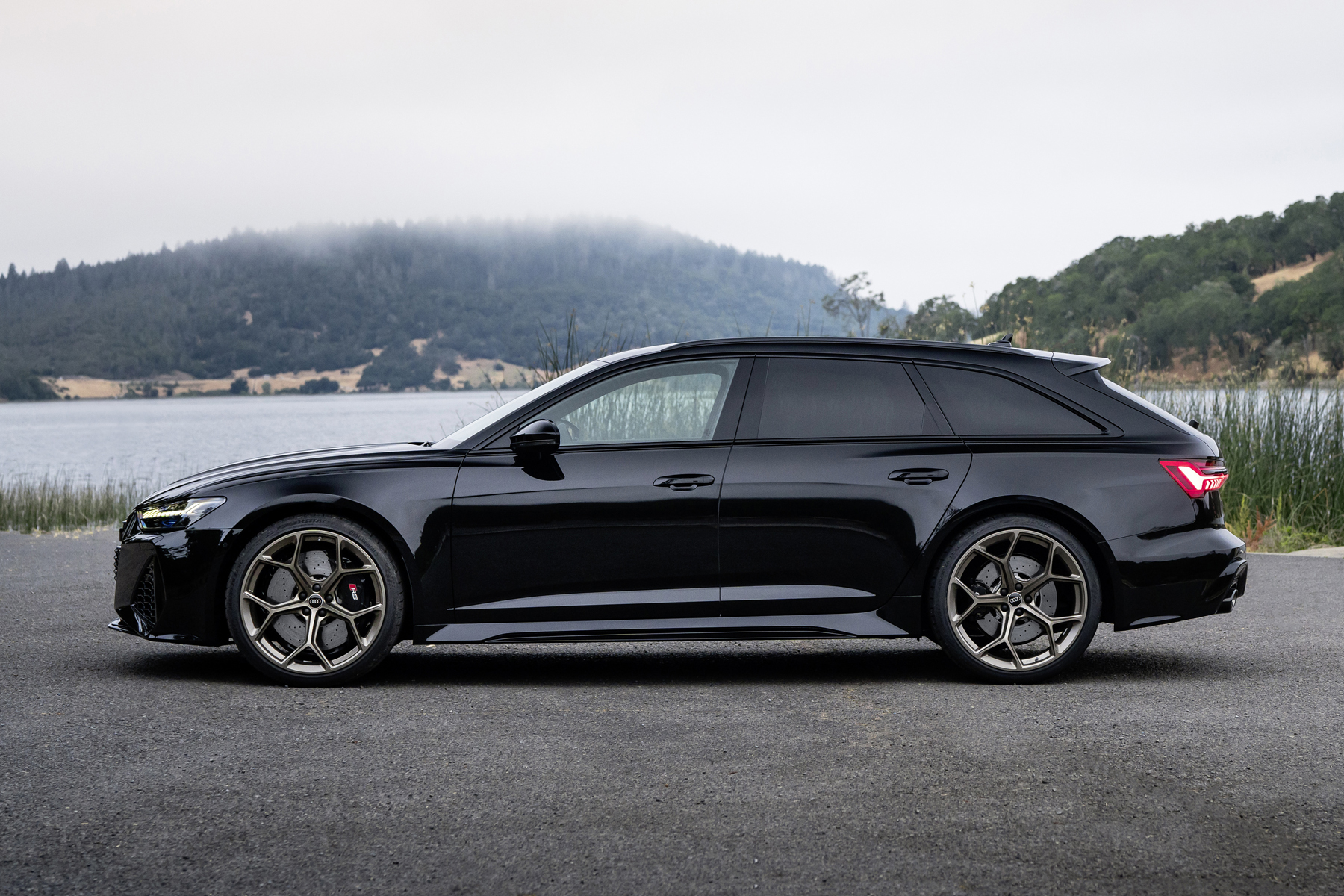 Audi RS6 Avant Review: Supercar Station Wagon Test Drive Lamborghini Urus Lambo Estate Touring