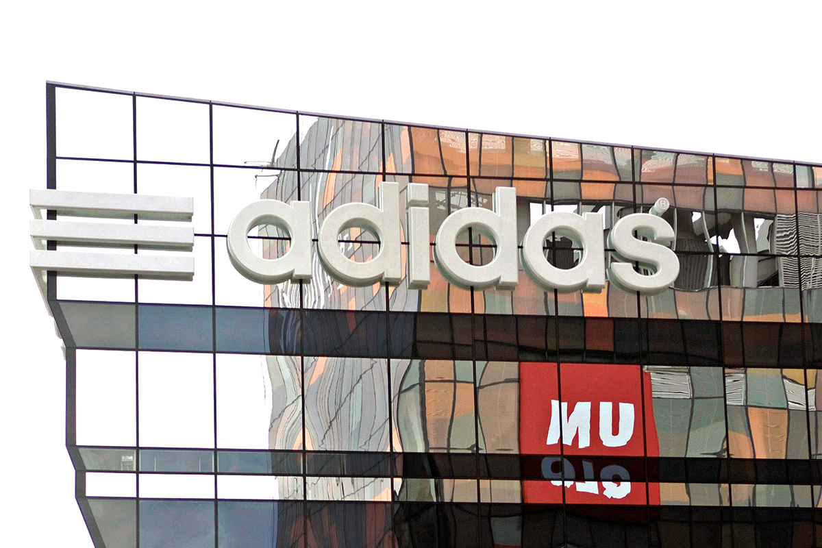 adidas 指控日本鞋类品牌 Marubeni Footwear 涉嫌侵犯商标权