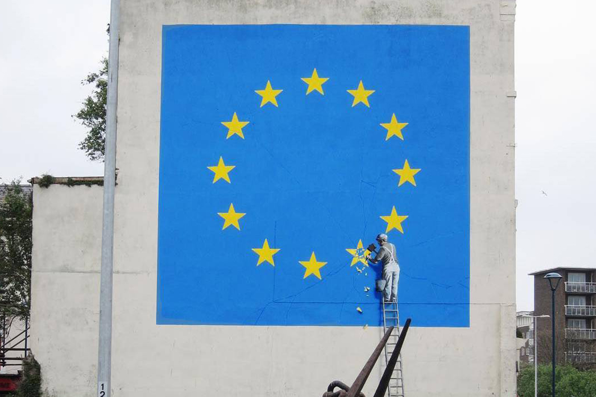 Banksy 对《Brexit Mural》「英国脱欧」壁画遭到不名人士移除发表声明